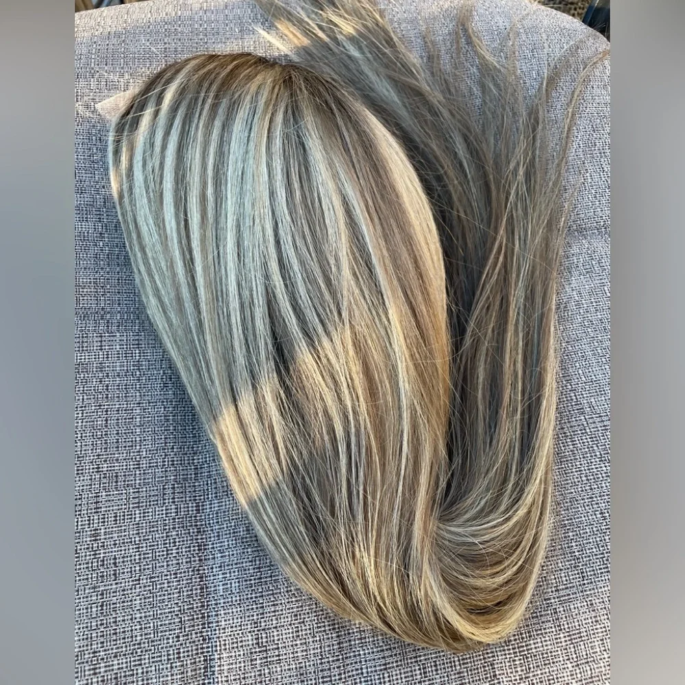 NWT ash blonde human hair wig highlights 100%virgin Remy preplucked hand tied 32
